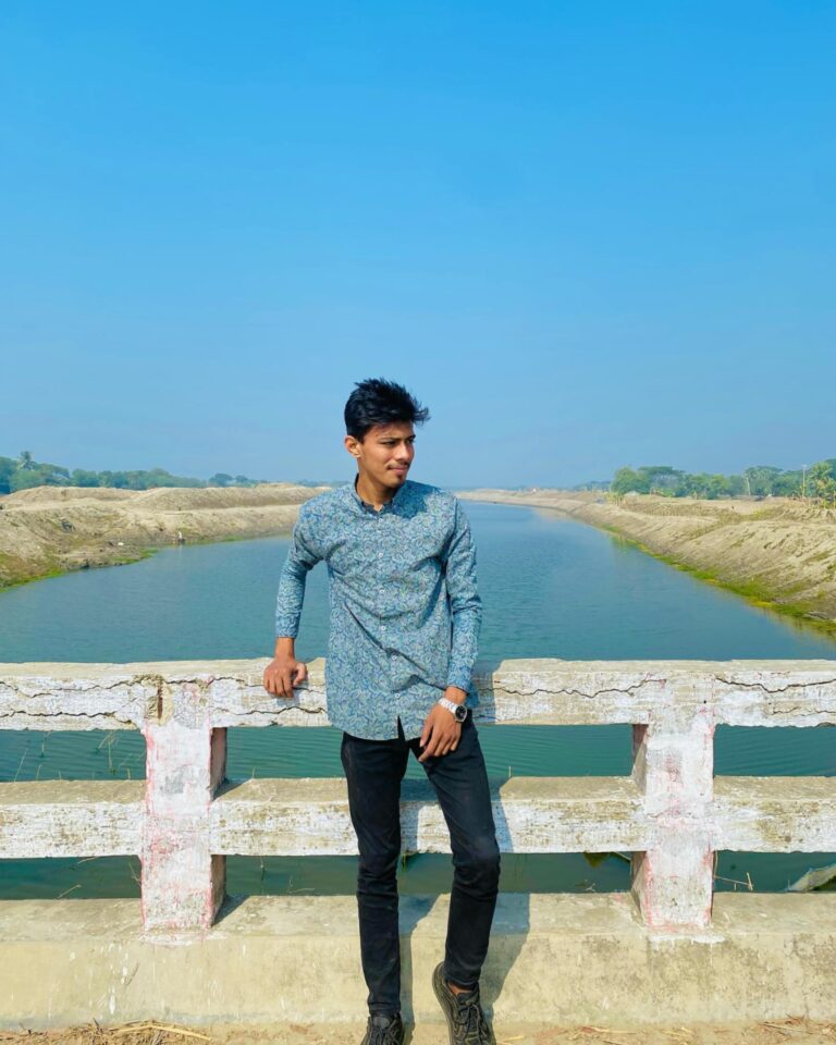 Instagram post from rukunuzzaman.shaon. This post is in position 14.