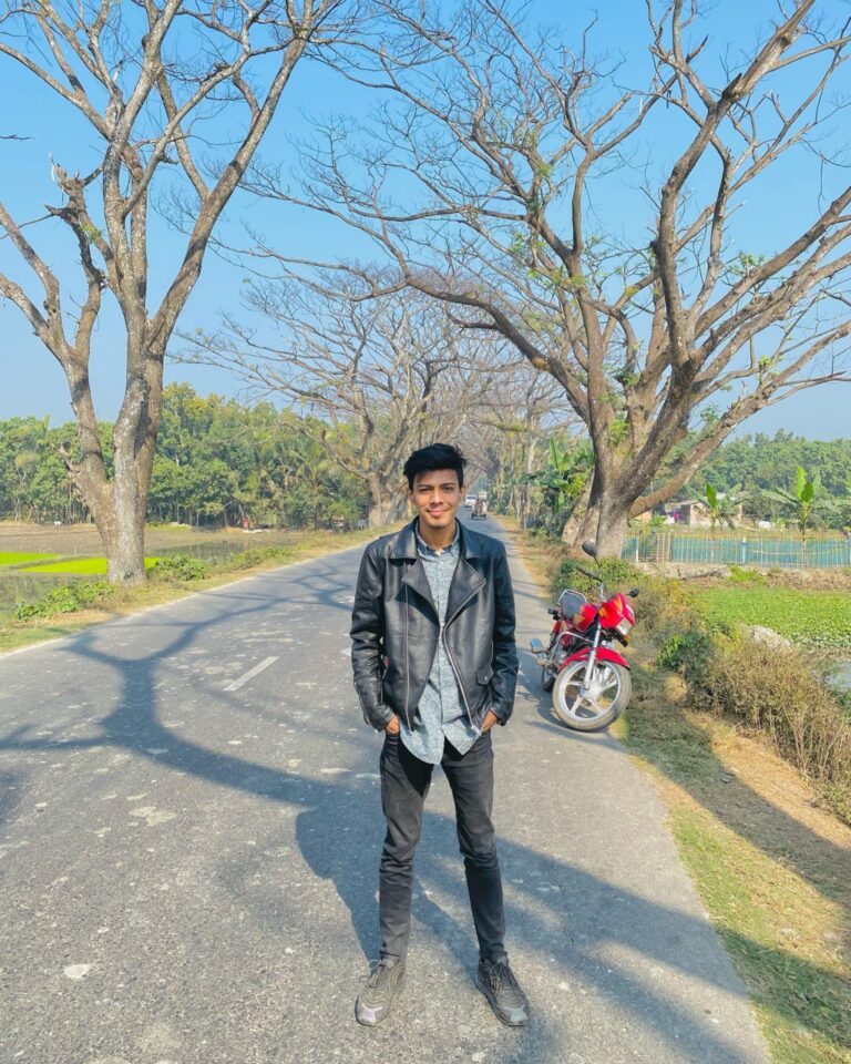 Instagram post from rukunuzzaman.shaon. This post is in position 12.